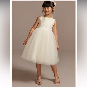 David’s Bridal FLOWER GIRL DRESS WITH TULLE AND RIBBON waist white Size 14 kids